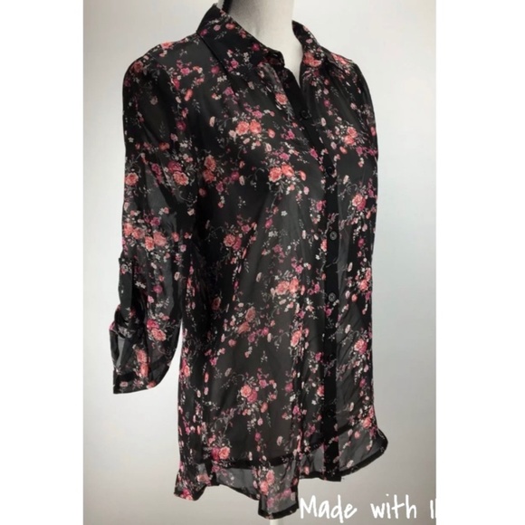 SOCIALITE Sheer Button Up with Back Cutout Top Size M - Picture 1 of 8
